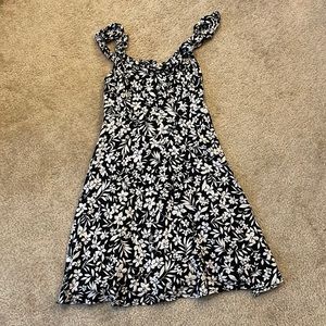 Old Navy Black and White Floral Midi Dress